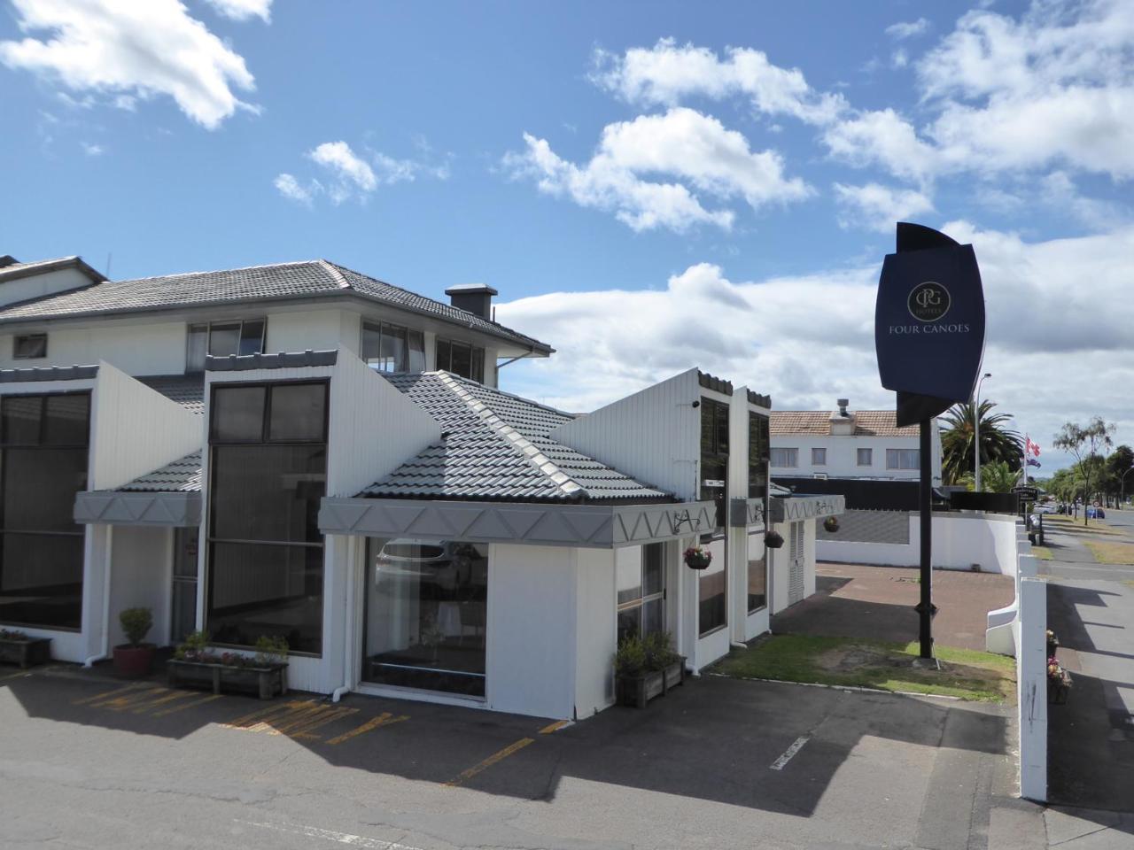 Four Canoes Hotel Rotorua Dış mekan fotoğraf